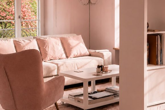 caroline_bono_behappycoaching_praxis_sofa_ecke_550x679